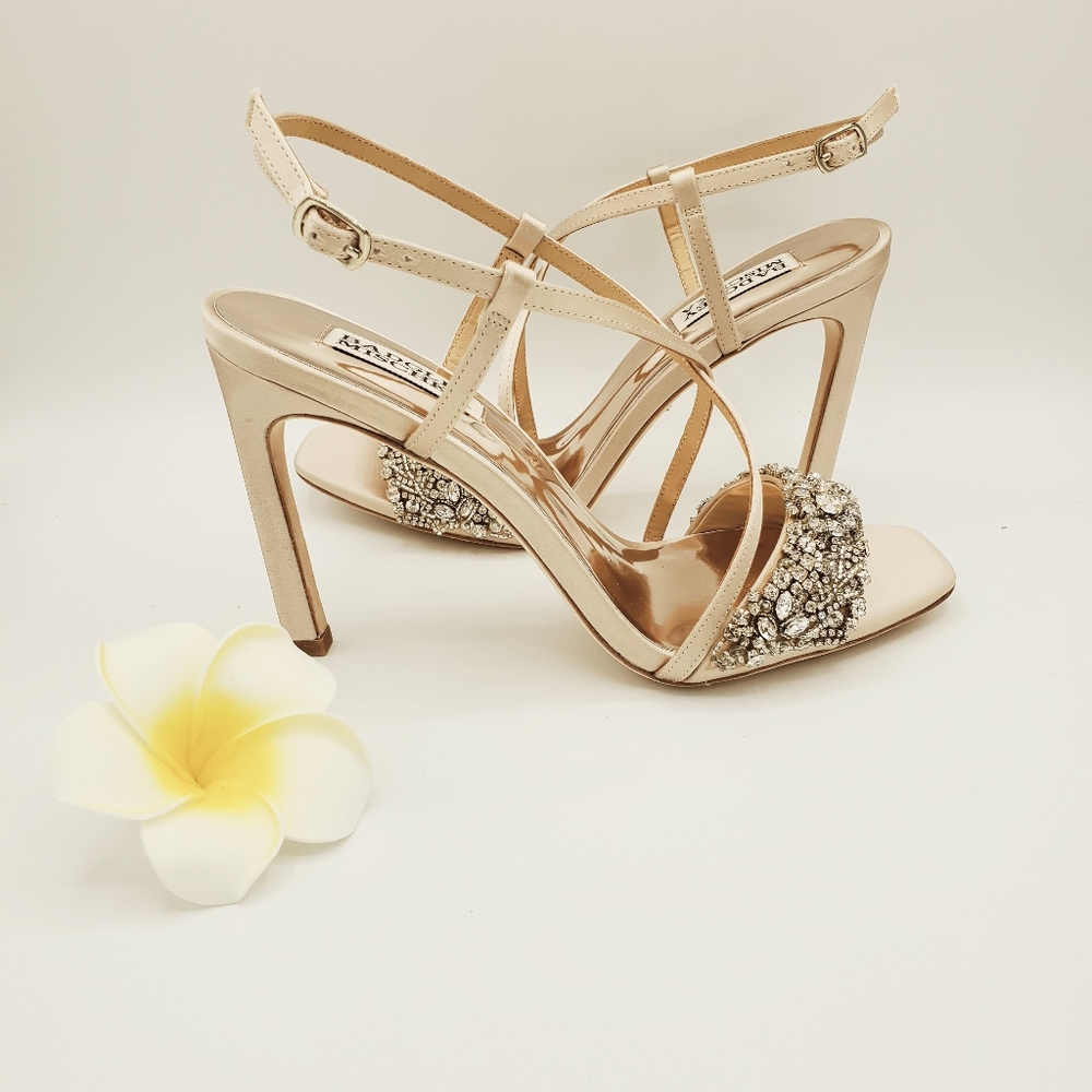 Badgley Mischka Elana heels in Champ Satin, NIB - Picture 4 of 8
